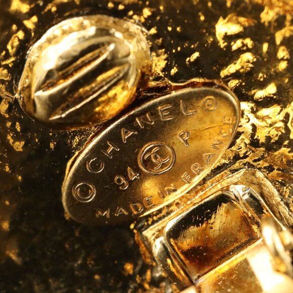 Chanel Vintage CC Gold Diamond-Shaped Earrings - Picture 5 of 6